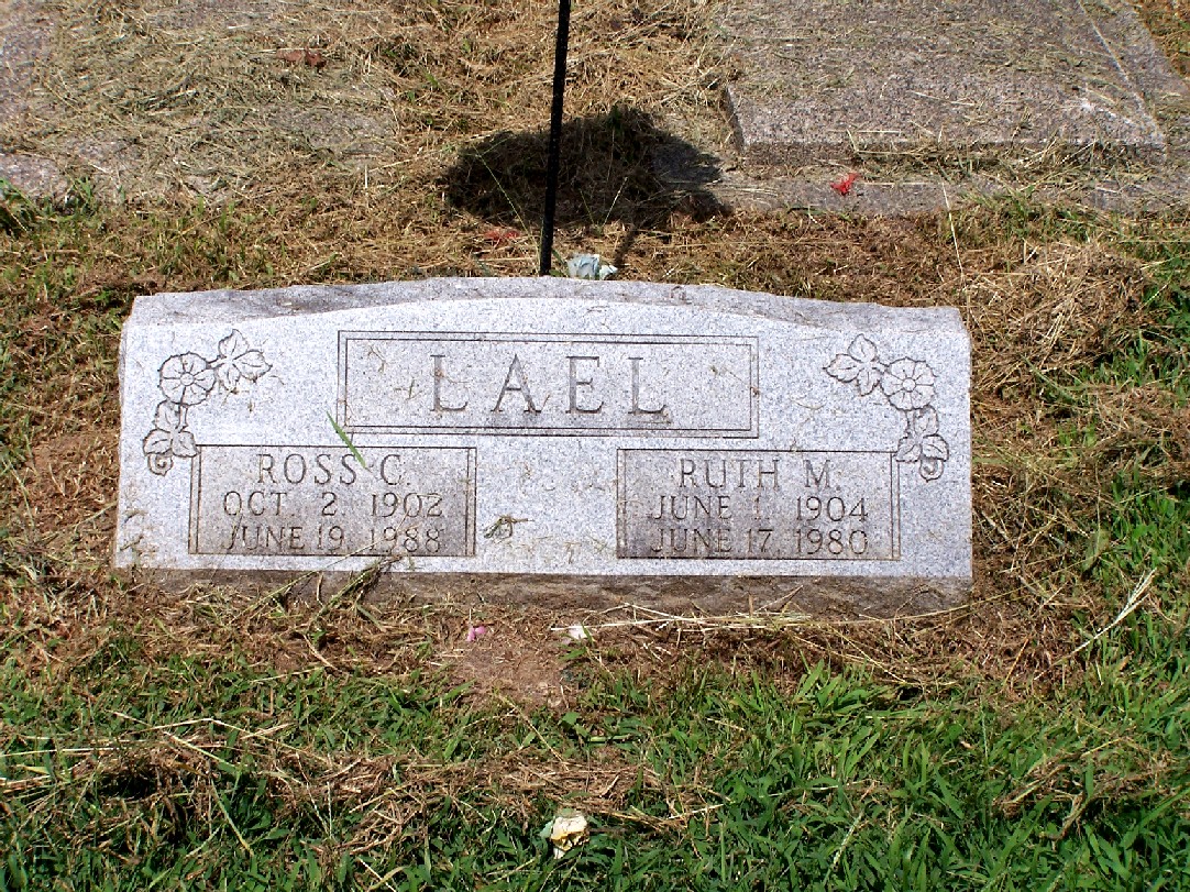 Ross and Ruth Lael grave