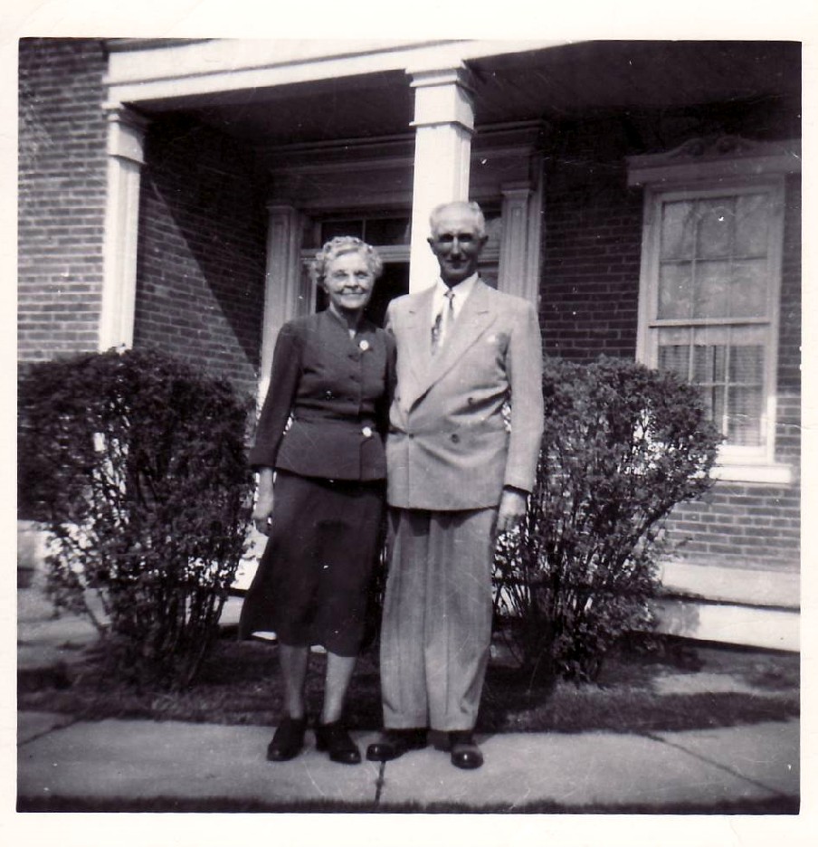 Ethel & John Henry Lael at Ehlerts in Winchester